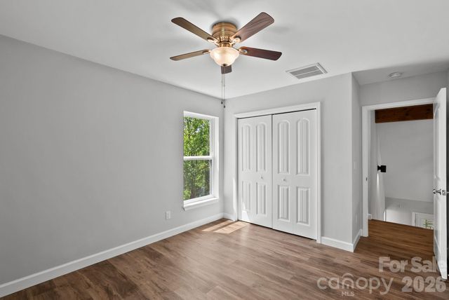 13 Annie Street, Asheville, NC 28806