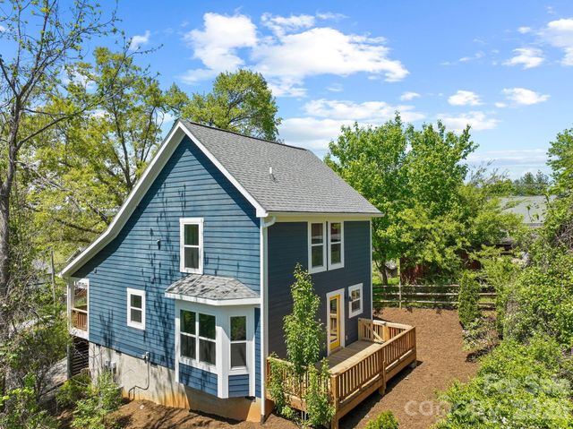 13 Annie Street, Asheville, NC 28806