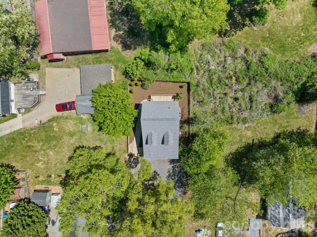 13 Annie Street, Asheville, NC 28806