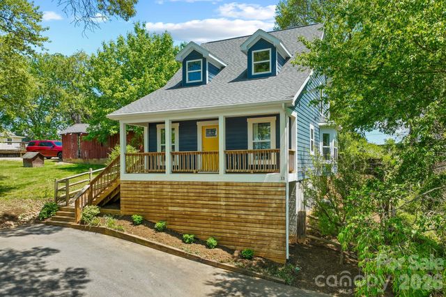 13 Annie Street, Asheville, NC 28806