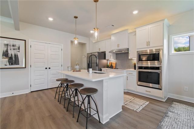 33 Butternut Way, Auburn, GA 30011