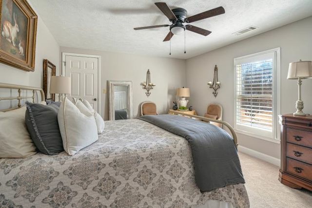 20 FAIR MEADOWS LN, Eads, TN 38028