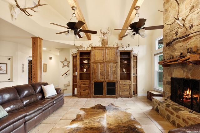246 Stonebrook Rdg, New Braunfels, TX 78132