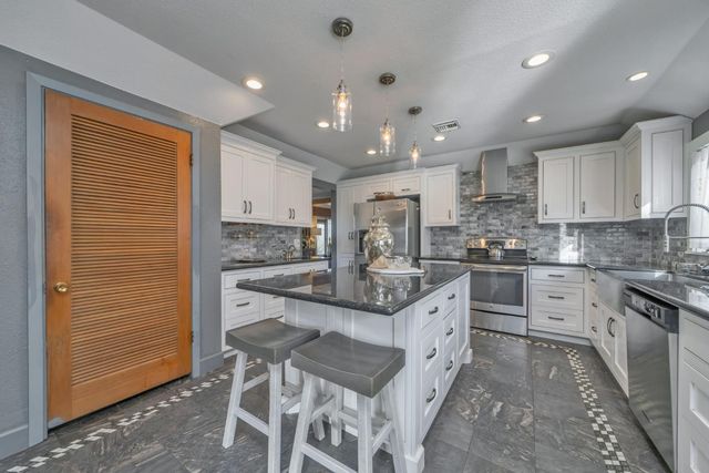 3240 Sacramento St, Placerville, CA 95667