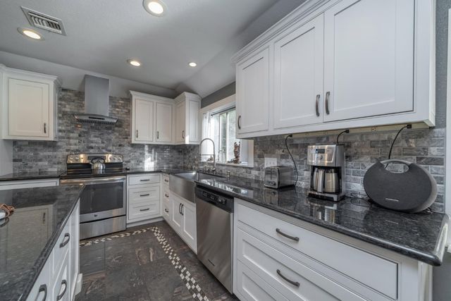3240 Sacramento St, Placerville, CA 95667