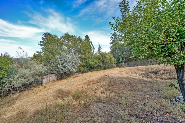 3240 Sacramento St, Placerville, CA 95667