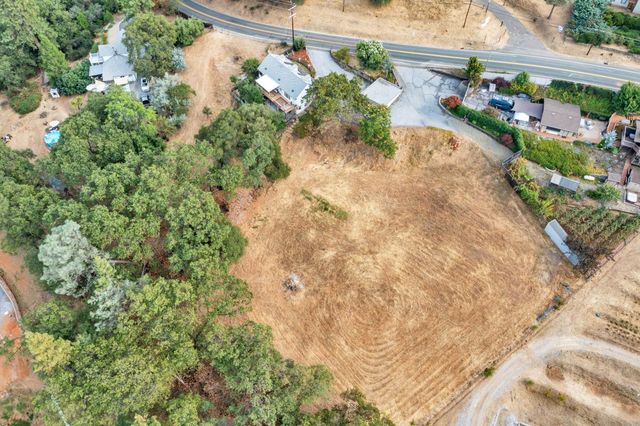 3240 Sacramento St, Placerville, CA 95667
