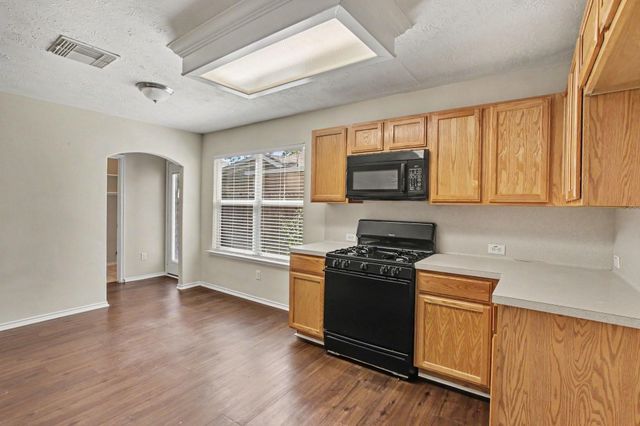 18507 Sunrise Pines Drive, Montgomery, TX 77316