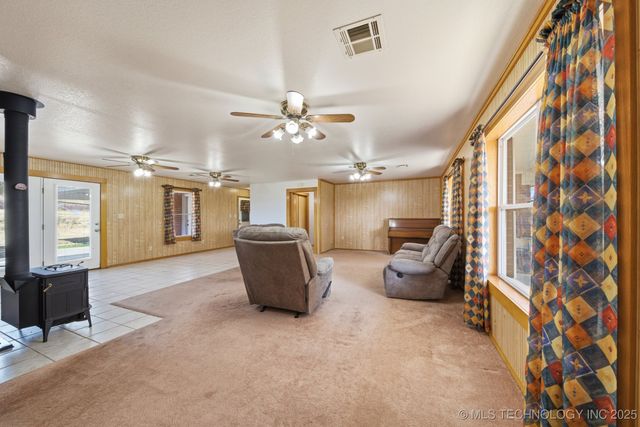2800 NW 1010 Avenue, Wilburton, OK 74578