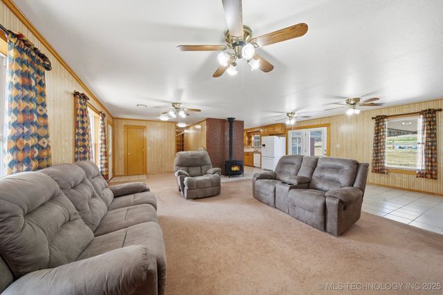 2800 NW 1010 Avenue, Wilburton, OK 74578