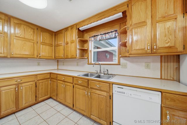 2800 NW 1010 Avenue, Wilburton, OK 74578