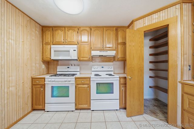 2800 NW 1010 Avenue, Wilburton, OK 74578