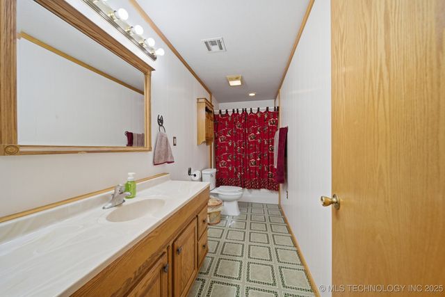 2800 NW 1010 Avenue, Wilburton, OK 74578