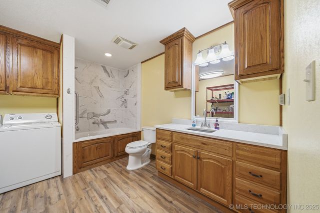 2800 NW 1010 Avenue, Wilburton, OK 74578