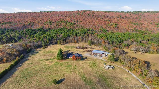 2800 NW 1010 Avenue, Wilburton, OK 74578