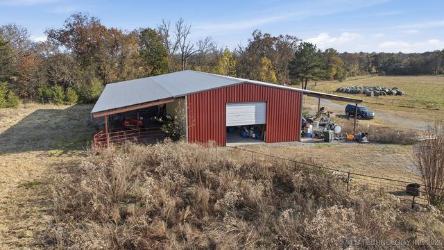 2800 NW 1010 Avenue, Wilburton, OK 74578