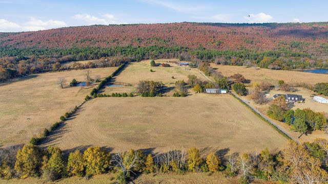 2800 NW 1010 Avenue, Wilburton, OK 74578