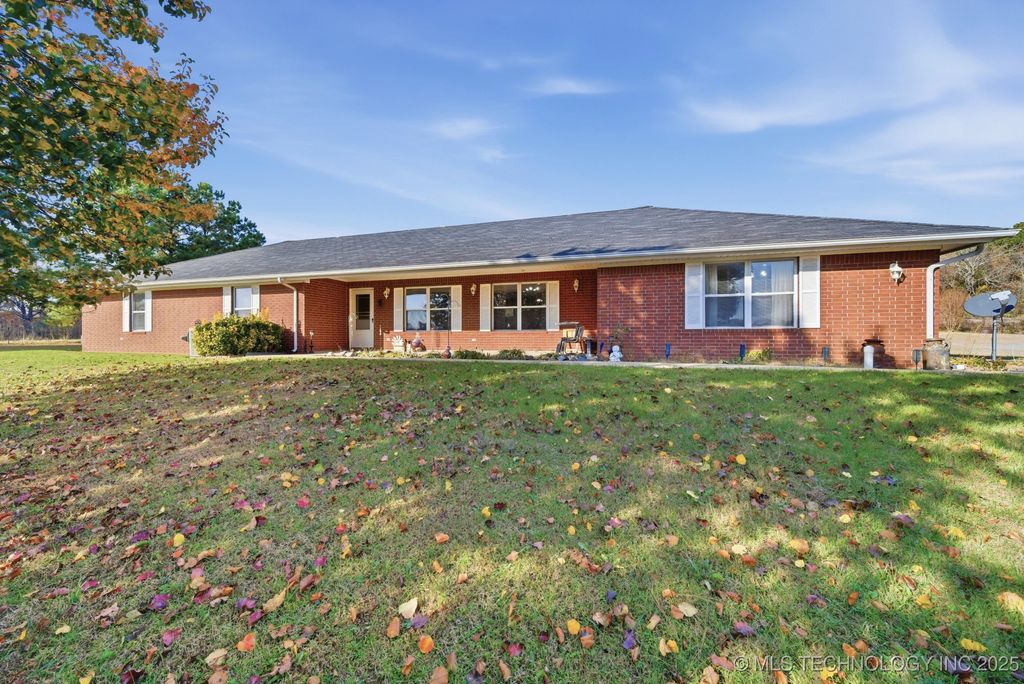 2800 NW 1010 Avenue, Wilburton, OK 74578