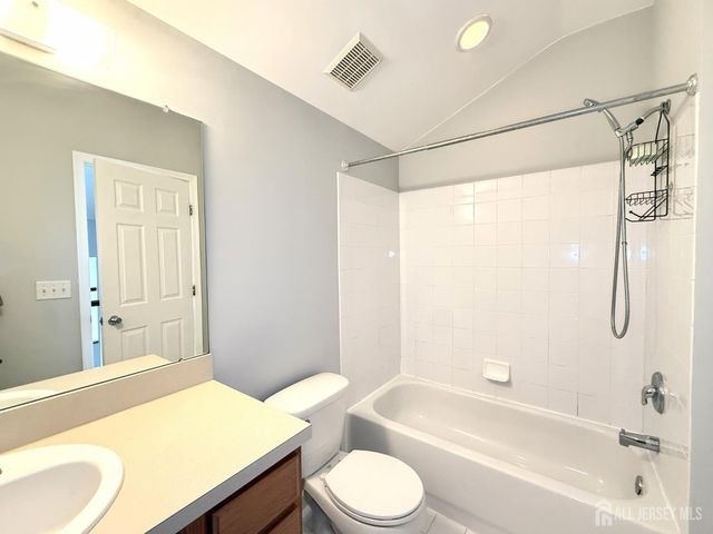 25 Canal View Drive, Lawrence, NJ 08648