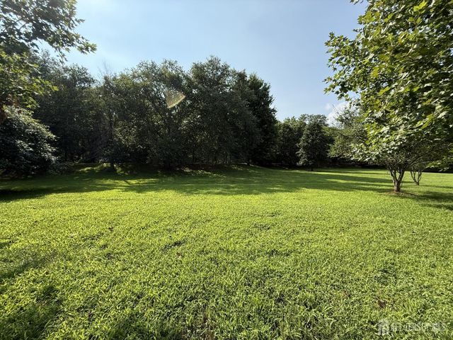 25 Canal View Drive, Lawrence, NJ 08648