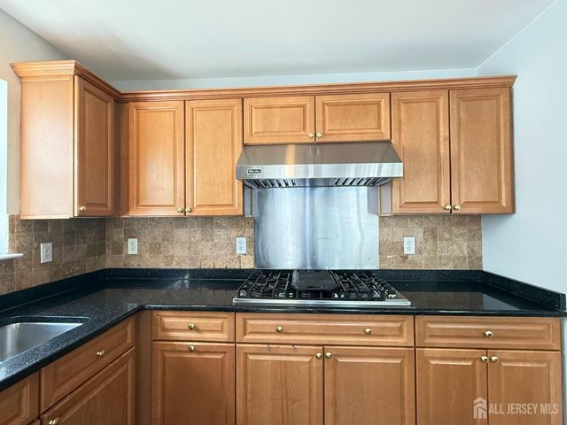 25 Canal View Drive, Lawrence, NJ 08648