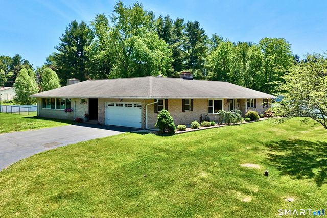 1500 Rhey Avenue, Wallingford, CT 06492