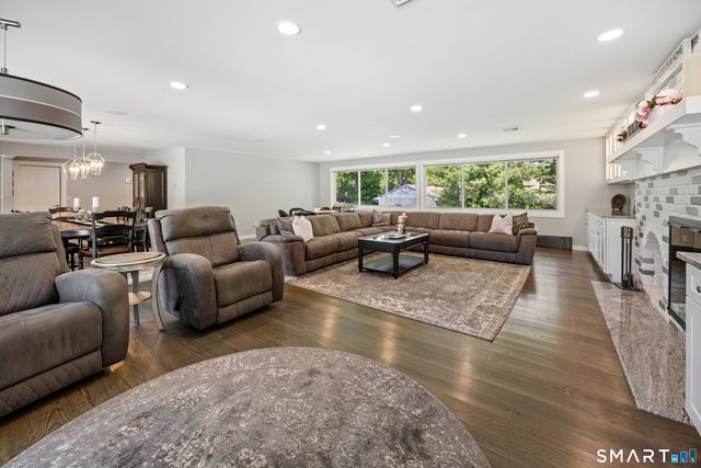 1500 Rhey Avenue, Wallingford, CT 06492