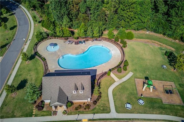 23 Dorset Way, Hoschton, GA 30548