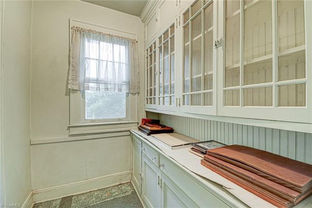 1518 Cloverdale Avenue, Winston-salem, NC 27104
