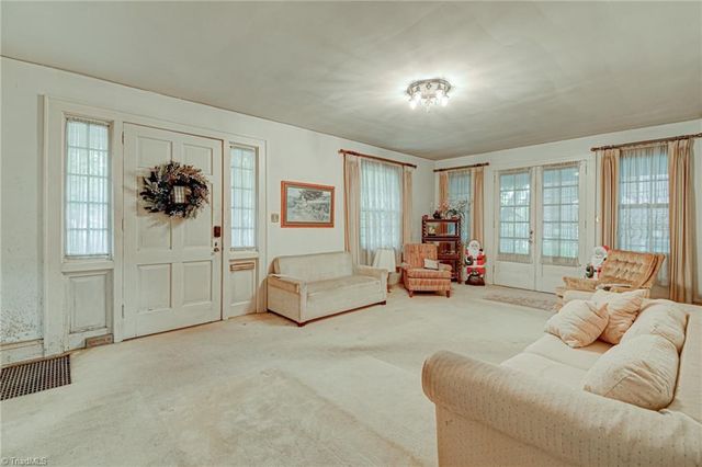 1518 Cloverdale Avenue, Winston-salem, NC 27104