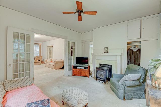 1518 Cloverdale Avenue, Winston-salem, NC 27104