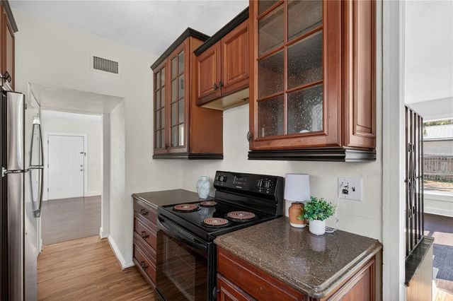 922 WASHINGTON AVENUE, Eustis, FL 32726