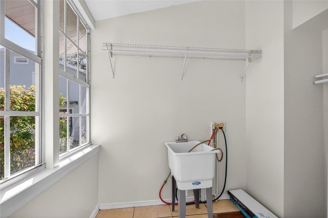 922 WASHINGTON AVENUE, Eustis, FL 32726