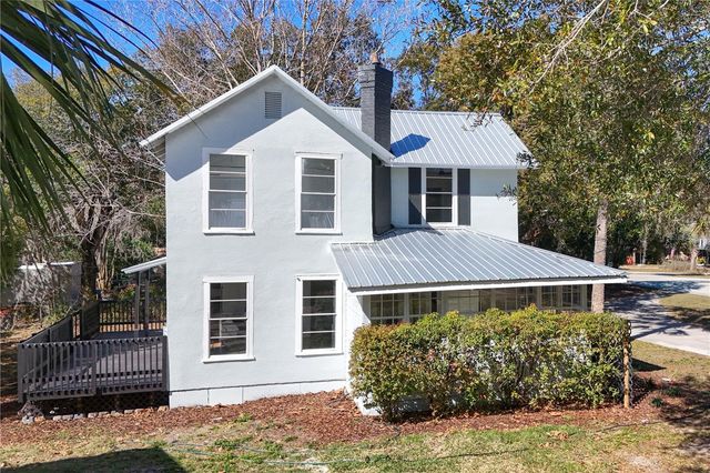 922 WASHINGTON AVENUE, Eustis, FL 32726