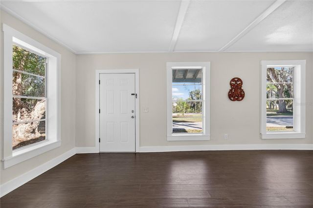 922 WASHINGTON AVENUE, Eustis, FL 32726