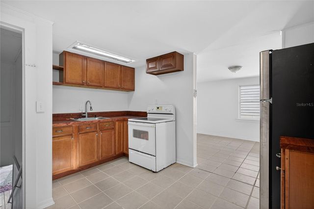 922 WASHINGTON AVENUE, Eustis, FL 32726