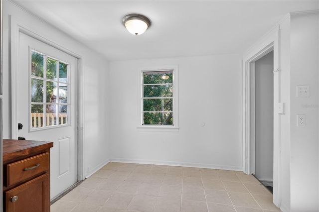 922 WASHINGTON AVENUE, Eustis, FL 32726