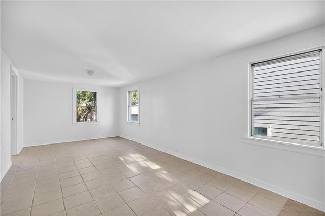 922 WASHINGTON AVENUE, Eustis, FL 32726