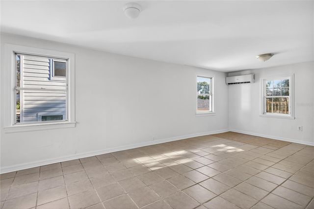 922 WASHINGTON AVENUE, Eustis, FL 32726