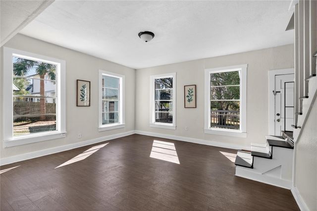 922 WASHINGTON AVENUE, Eustis, FL 32726