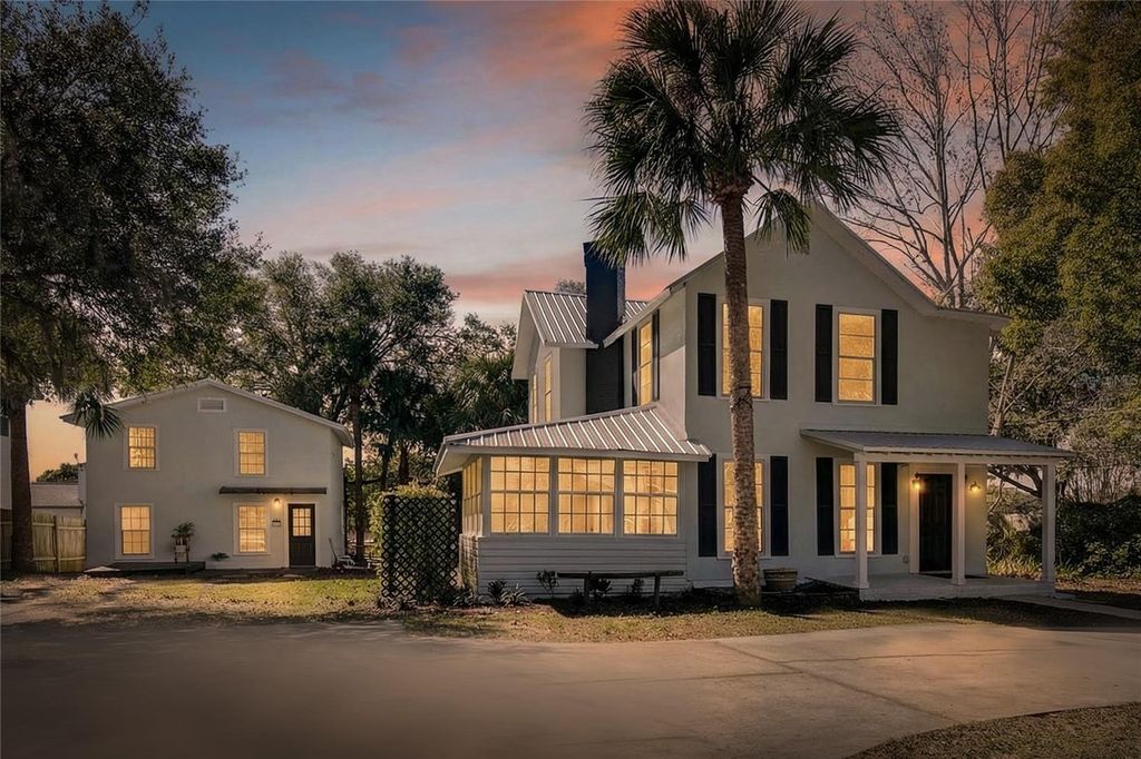 Image 56 of property listing at 922 WASHINGTON AVENUE, Eustis, FL 32726