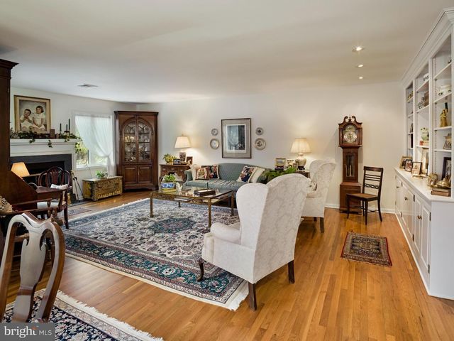 219 CHANDLER DR, West Chester, PA 19380