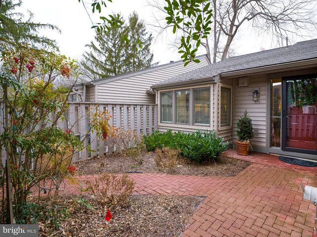 219 CHANDLER DR, West Chester, PA 19380