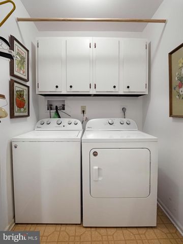 219 CHANDLER DR, West Chester, PA 19380