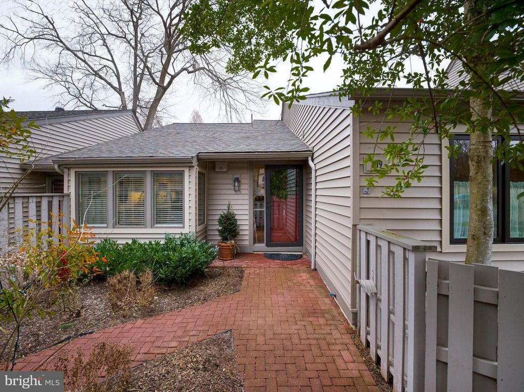 219 CHANDLER DR, West Chester, PA 19380