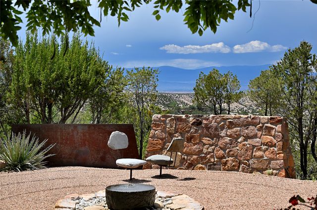 24B Paseo Encantado NE, Santa Fe, NM 87506