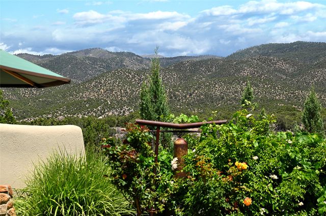 24B Paseo Encantado NE, Santa Fe, NM 87506
