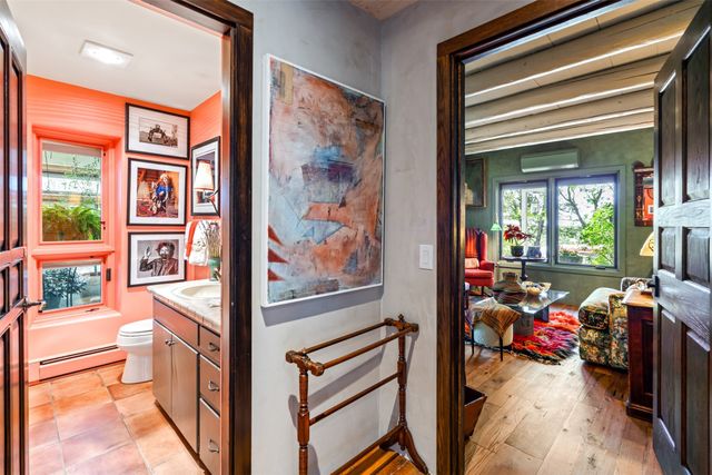 24B Paseo Encantado NE, Santa Fe, NM 87506