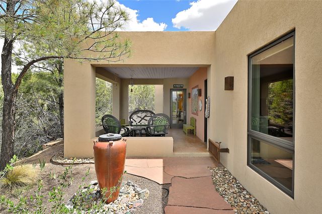 24B Paseo Encantado NE, Santa Fe, NM 87506
