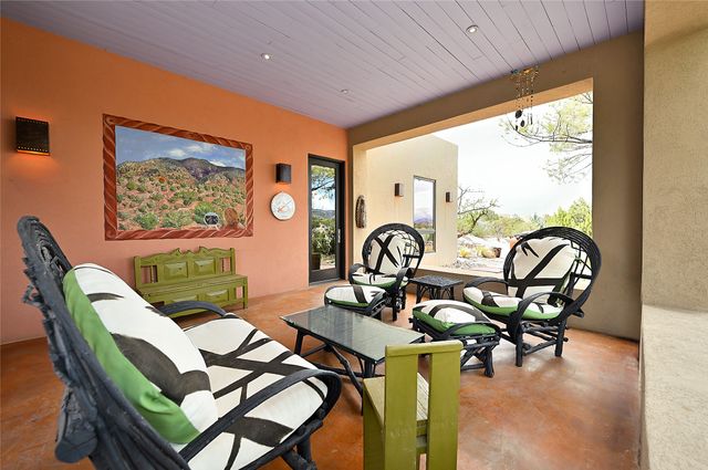 24B Paseo Encantado NE, Santa Fe, NM 87506